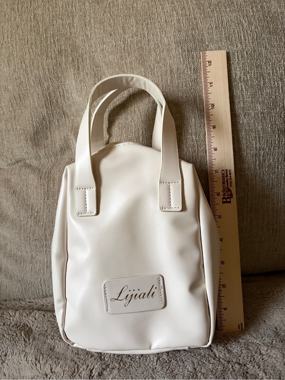 LiJiali Travel Makeup/Toiletries Bag White/Cream Color